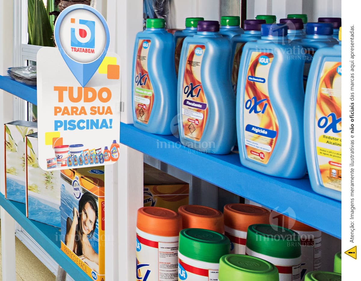 Stopper, um produto utilizado para bloquear e vedar tubos ou canalizações. A imagem mostra um stopper de borracha preta de tamanho médio. Stopper, um produto utilizado para bloquear e vedar tubos ou canalizações. A imagem mostra um stopper de borracha preta de tamanho médio.