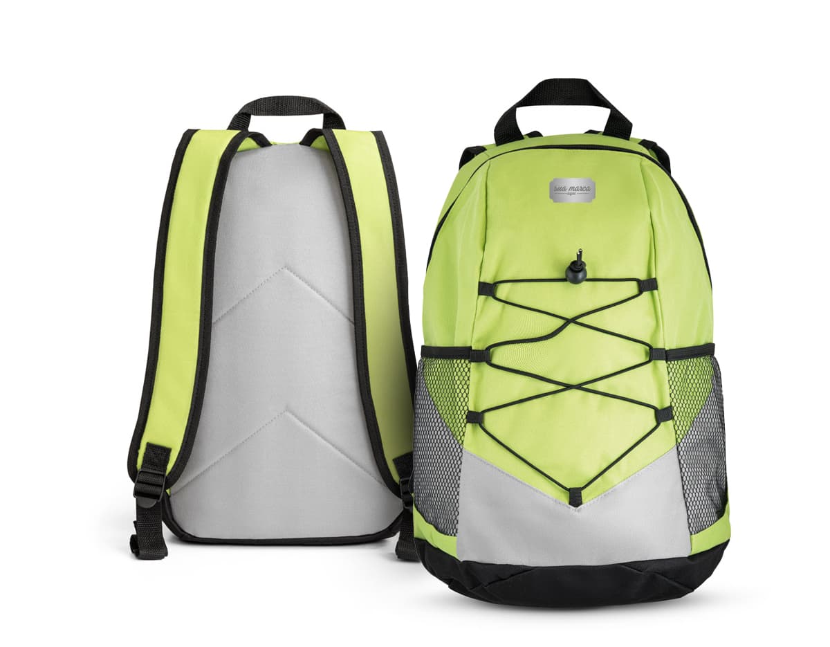 Mochila resistente com bolsos laterais em cores vibrantes. Mochila resistente com bolsos laterais em cores vibrantes.