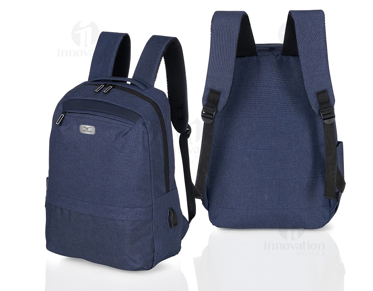 Mochila para notebook feita de poliéster na cor azul escuro. Mochila para notebook feita de poliéster na cor azul escuro.