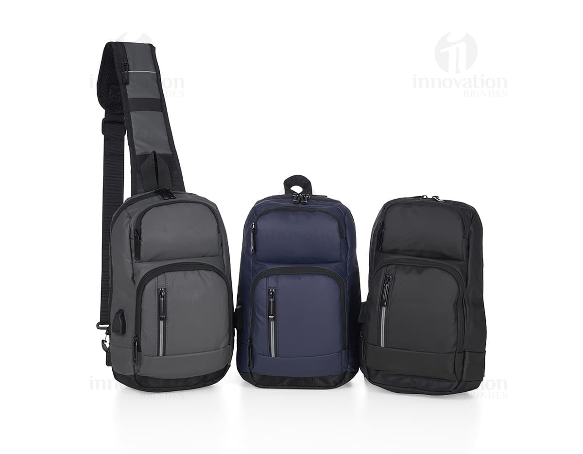 Kit com 6 porta copos em diferentes cores e estampas. Os porta copos são redondos e feitos de material resistente. Kit com 6 porta copos em diferentes cores e estampas. Os porta copos são redondos e feitos de material resistente.