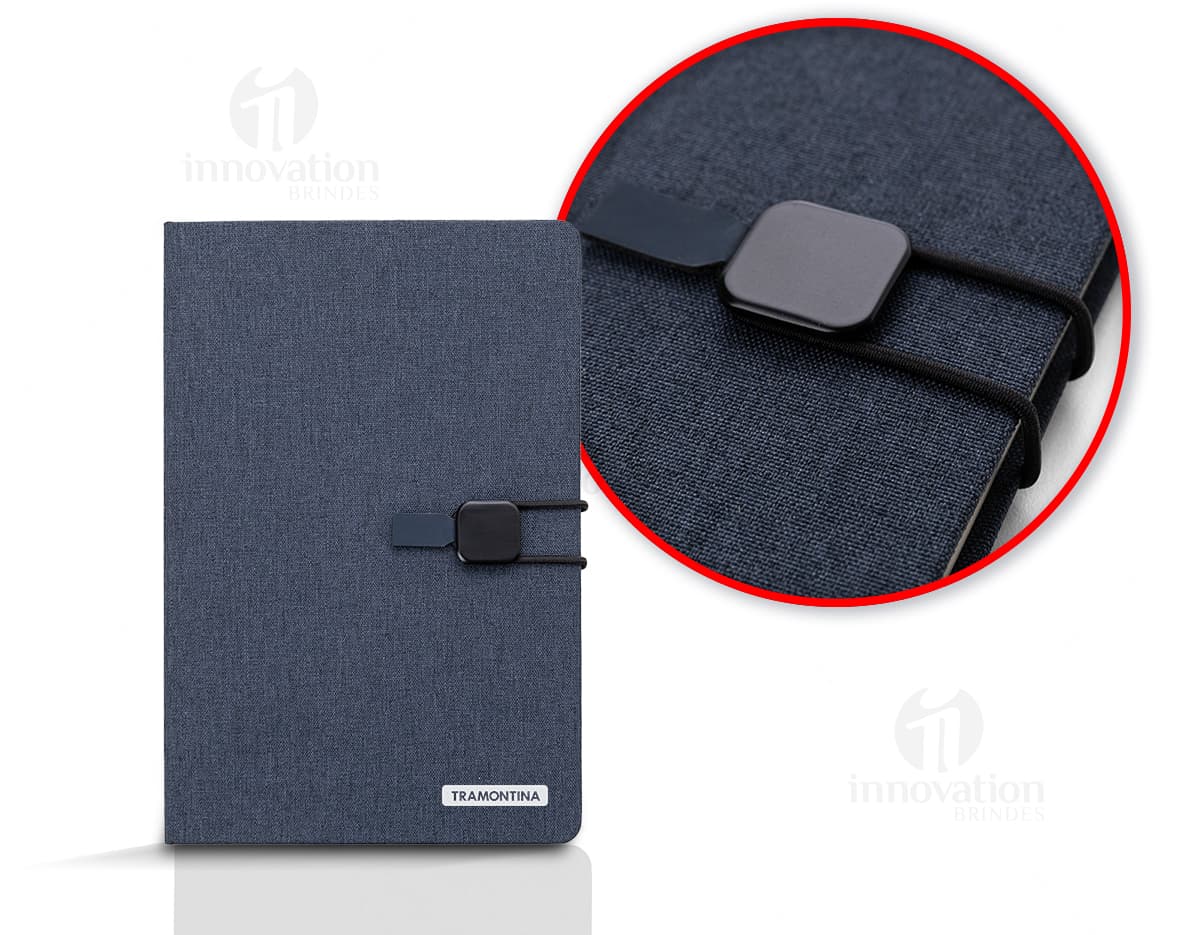 Kit com 6 porta copos de diversos tamanhos e cores, feitos de material resistente e durável. Kit com 6 porta copos de diversos tamanhos e cores, feitos de material resistente e durável.
