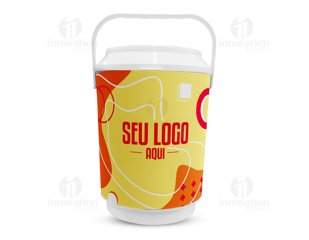 Kit com 6 porta copos, sendo 3 na cor azul e 3 na cor laranja, feitos de material resistente. Kit com 6 porta copos, sendo 3 na cor azul e 3 na cor laranja, feitos de material resistente.