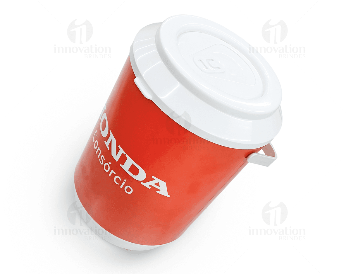 Kit com 6 porta copos de design colorido e moderno. Cada porta copo possui estampas geométricas diferentes em tons vibrantes. Ideal para proteger mesas e superfícies de líquidos e calor. Kit com 6 porta copos de design colorido e moderno. Cada porta copo possui estampas geométricas diferentes em tons vibrantes. Ideal para proteger mesas e superfícies de líquidos e calor.