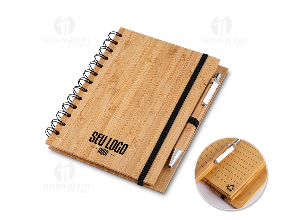 Bloco de anotações de bambu com 70 folhas e caneta. Bloco de anotações de bambu com 70 folhas e caneta.