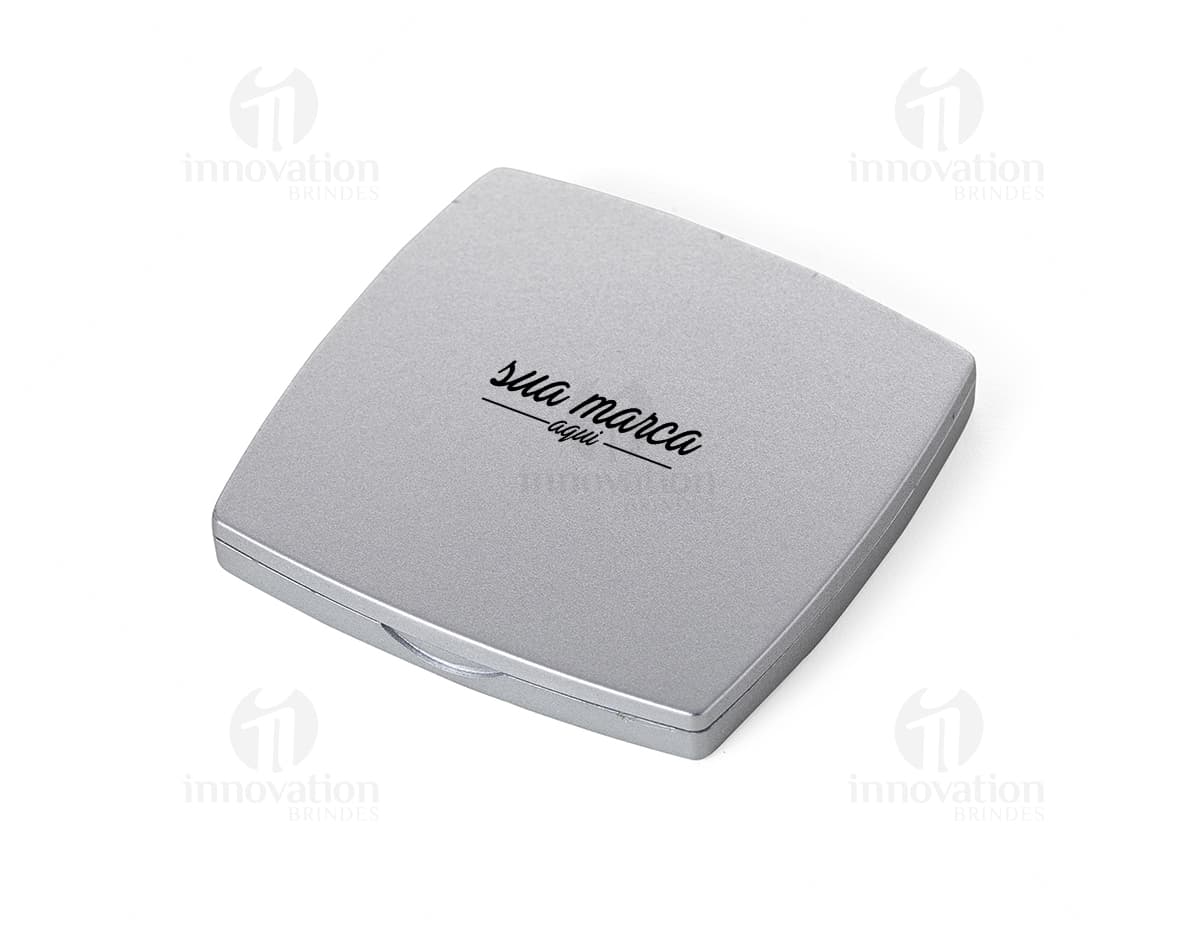 Kit com 6 porta copos em forma de círculos coloridos sobre fundo branco. Kit com 6 porta copos em forma de círculos coloridos sobre fundo branco.