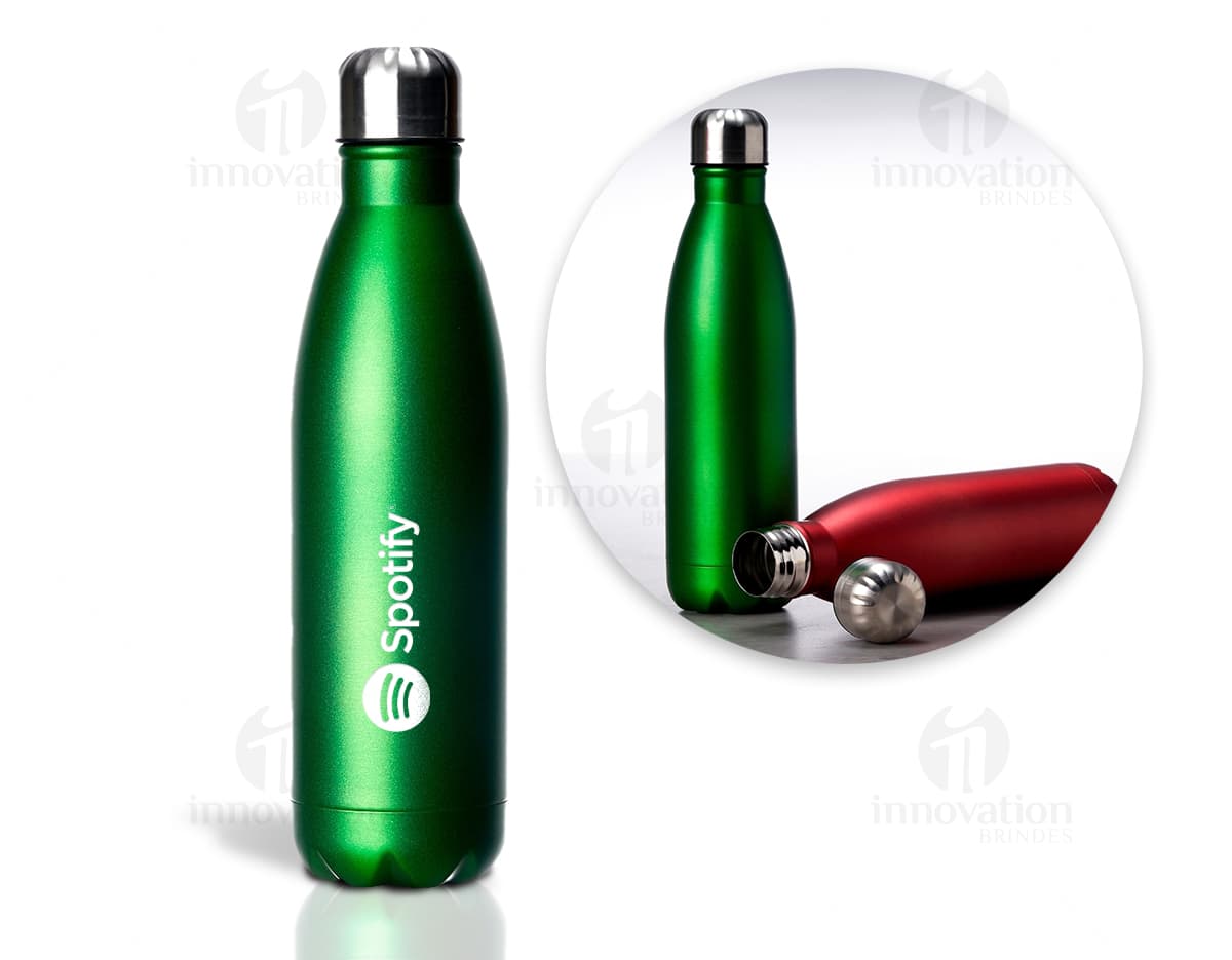 Garrafa inox de 750ml com tampa rosqueável. Garrafa inox de 750ml com tampa rosqueável.