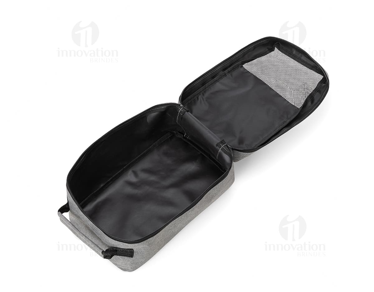 Chaveiro de metal giratório com tecnologia e node modernos, feito de metal prateado e design vazado. Possui amuleto e chave símbolo, com detalhes em prata e ouro, com adorno de bangle pendente. Objeto brilhante e decorativo, em formato 3D, com ícone de mouse e fecho de corrente. Ideal para comunicação e segurança, em estilo contemporâneo e elegante. Chaveiro de metal giratório com tecnologia e node modernos, feito de metal prateado e design vazado. Possui amuleto e chave símbolo, com detalhes em prata e ouro, com adorno de bangle pendente. Objeto brilhante e decorativo, em formato 3D, com ícone de mouse e fecho de corrente. Ideal para comunicação e segurança, em estilo contemporâneo e elegante.