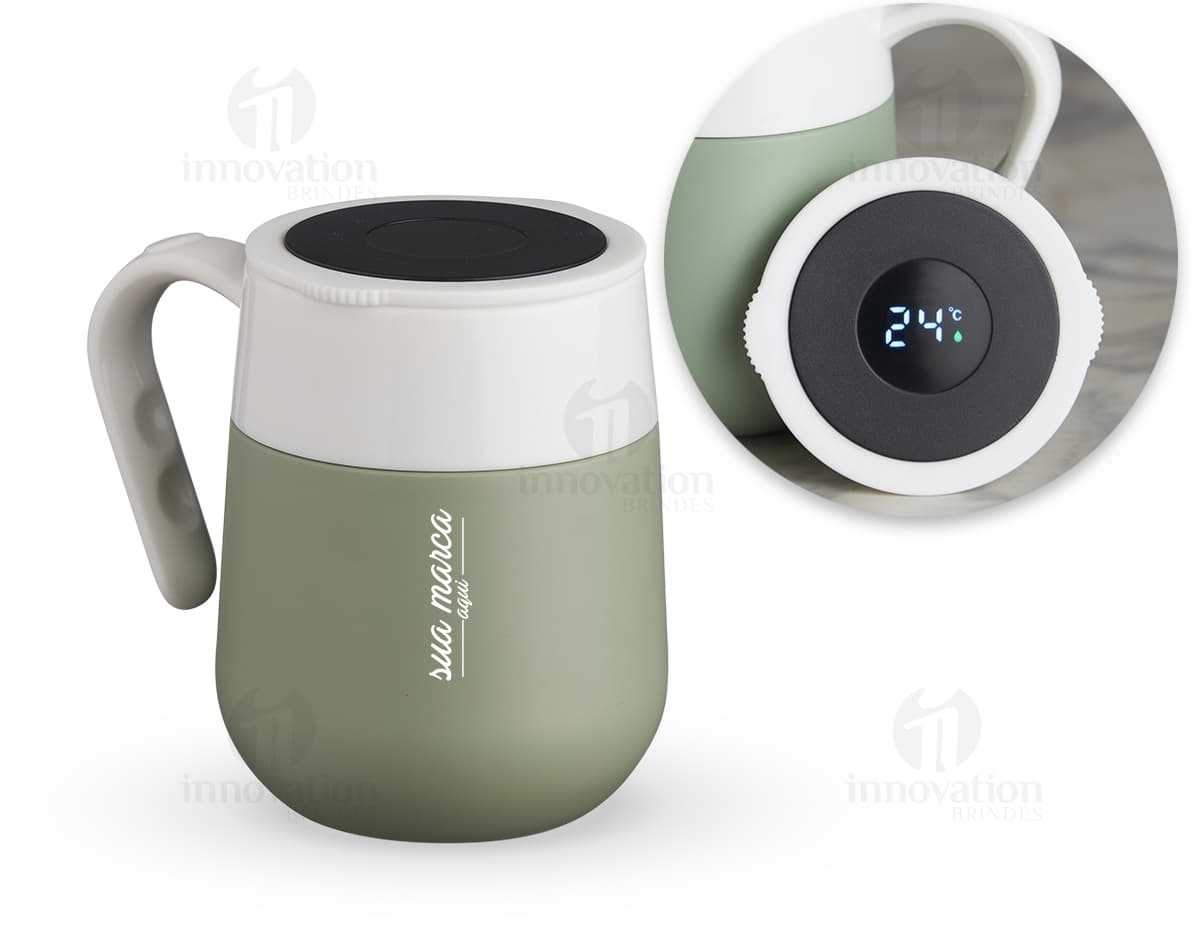 Kit com 6 porta copos em formato quadrado, em tons de azul e verde, com estampa de plantas e flores. Os porta copos possuem bordas arredondadas e são feitos de cerâmica resistente. Kit com 6 porta copos em formato quadrado, em tons de azul e verde, com estampa de plantas e flores. Os porta copos possuem bordas arredondadas e são feitos de cerâmica resistente.