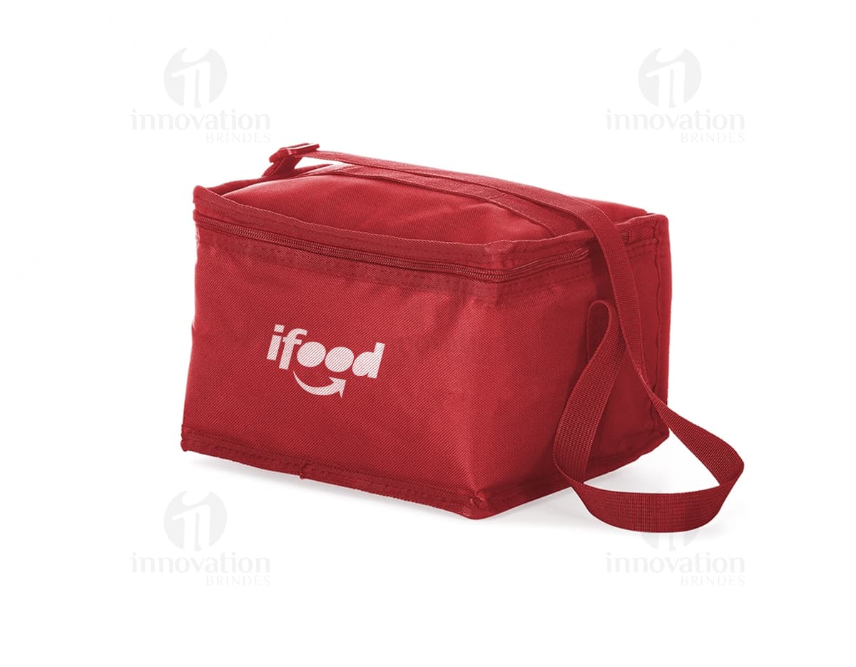 Bolsa térmica feita de nylon com capacidade de 8 litros e bolsos laterais. Bolsa térmica feita de nylon com capacidade de 8 litros e bolsos laterais.