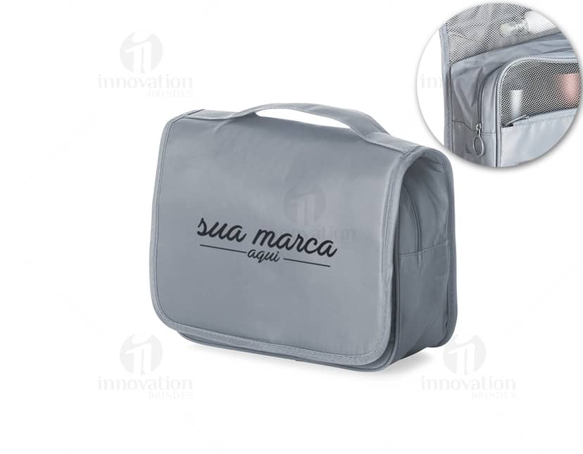 Necessaire em nylon com alça e forro em poliéster.
