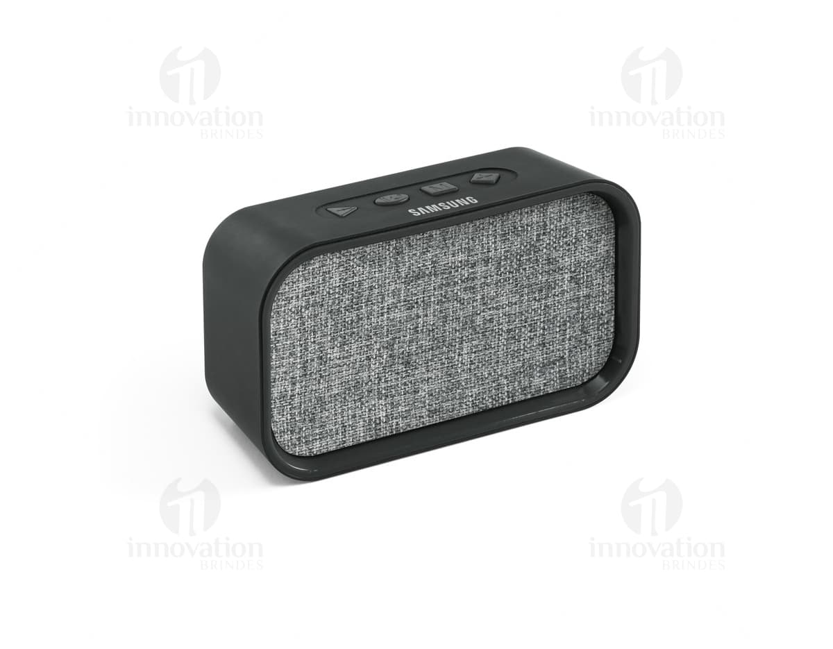 Porta cartões feito de material sintético PU com sistema de bloqueio. Porta cartões feito de material sintético PU com sistema de bloqueio.