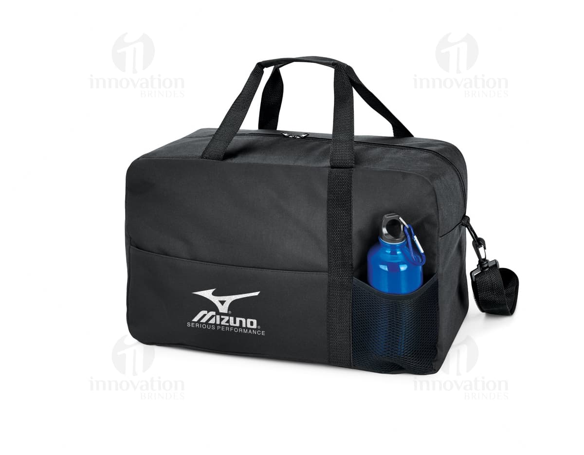 Bolsa esportiva em 600D com zíper. Bolsa esportiva em 600D com zíper.