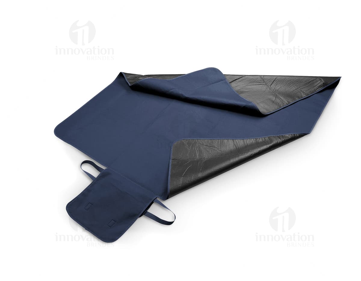 Kit contendo uma caneta e uma lapiseira Dupont compactas, de cor prateada. Kit contendo uma caneta e uma lapiseira Dupont compactas, de cor prateada.