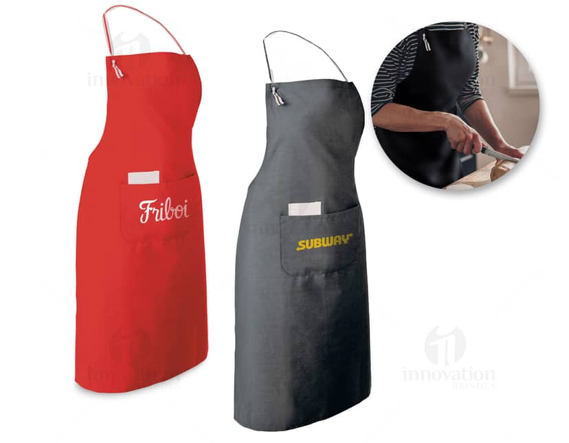 Kit com 6 porta copos em formato circular, feitos de madeira com estampas variadas de plantas e frutas. Cada porta copo possui uma base antiderrapante para evitar quedas.