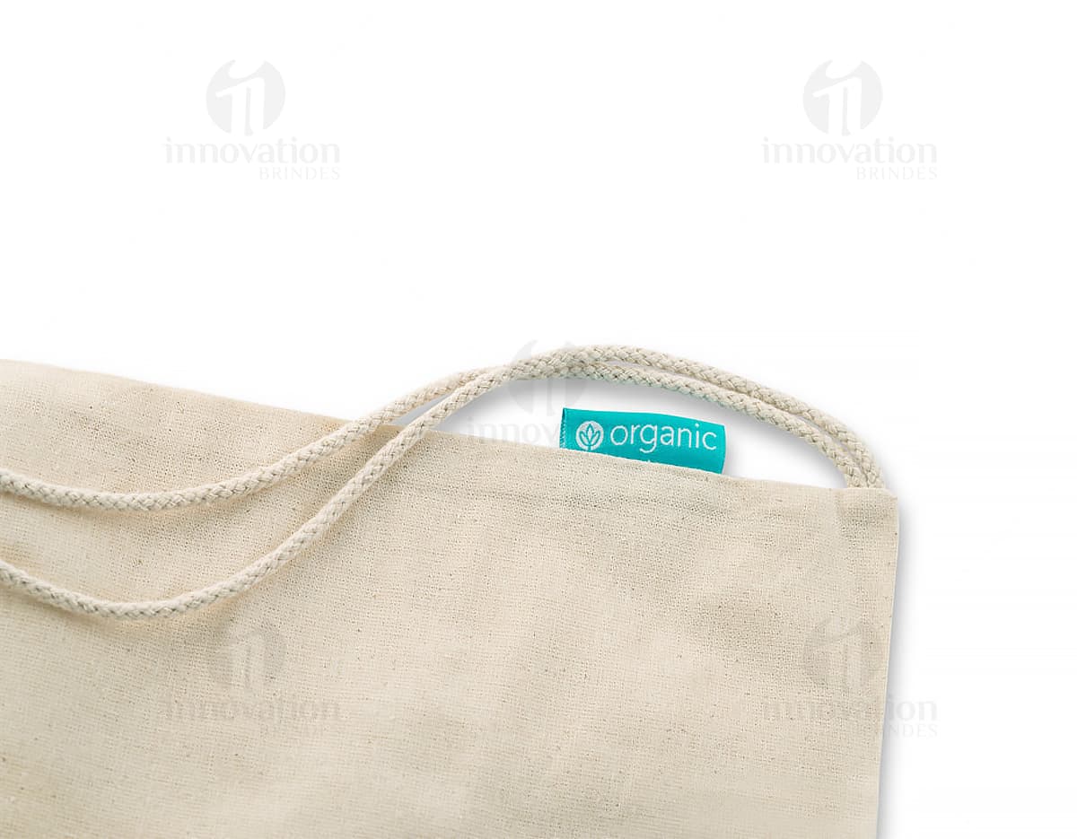 Kit com 6 porta copos em cores diferentes, sendo dois vermelhos, dois azuis e dois verdes. Cada porta copo possui um design moderno e antiderrapante. Kit com 6 porta copos em cores diferentes, sendo dois vermelhos, dois azuis e dois verdes. Cada porta copo possui um design moderno e antiderrapante.