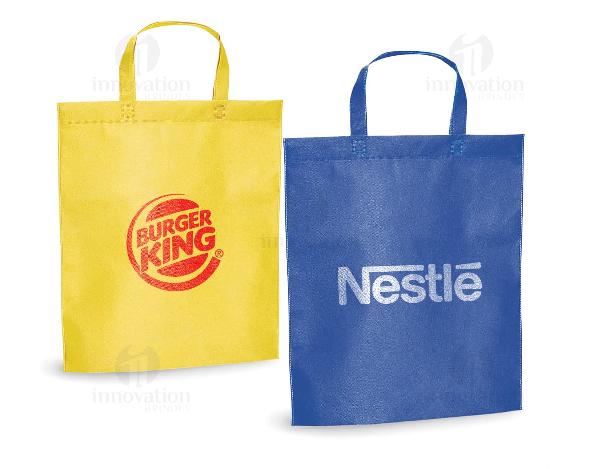 Squeeze plástico 600 ml: produto leve e prático. Squeeze plástico 600 ml: produto leve e prático.