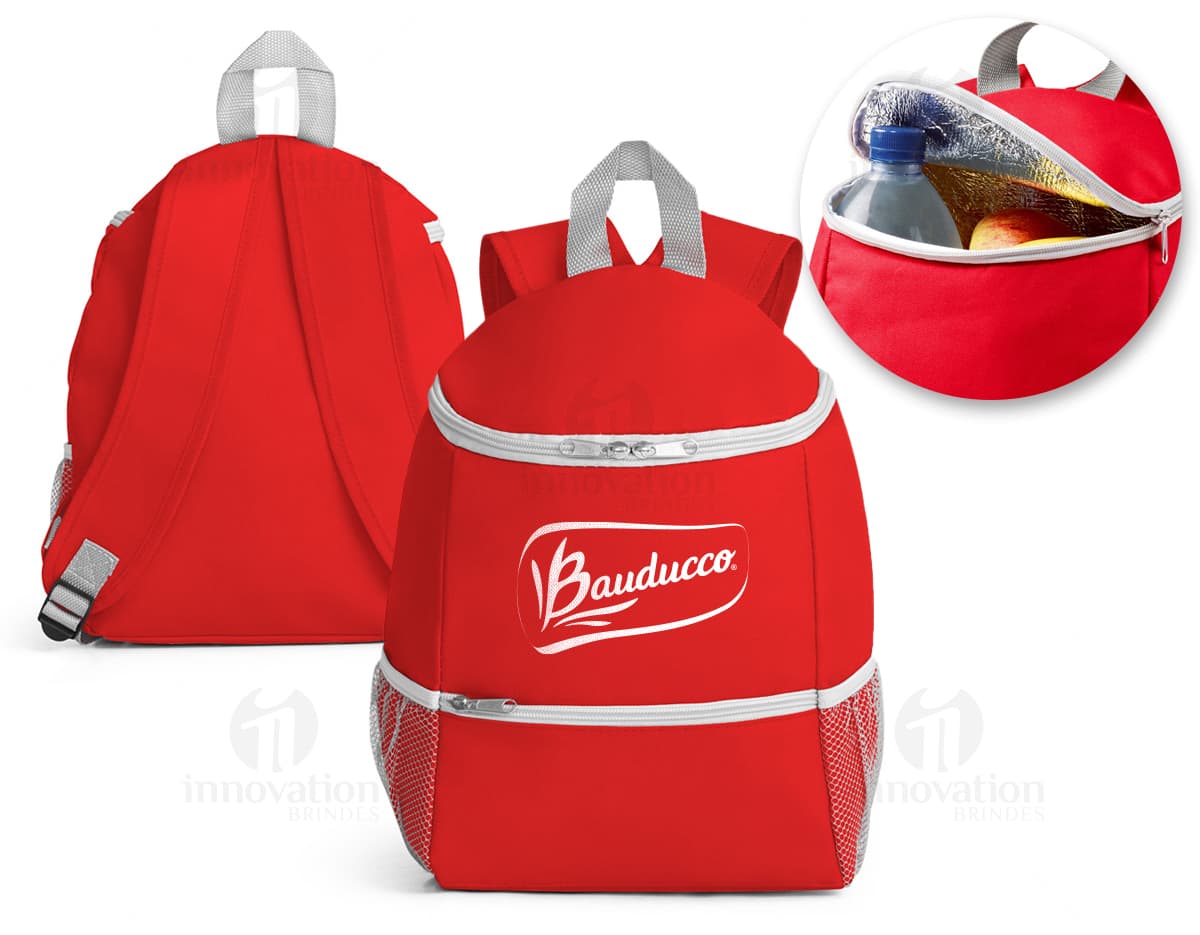 Mochila térmica de 10 litros com bolso frontal, feita em material resistente 600D. Mochila térmica de 10 litros com bolso frontal, feita em material resistente 600D.