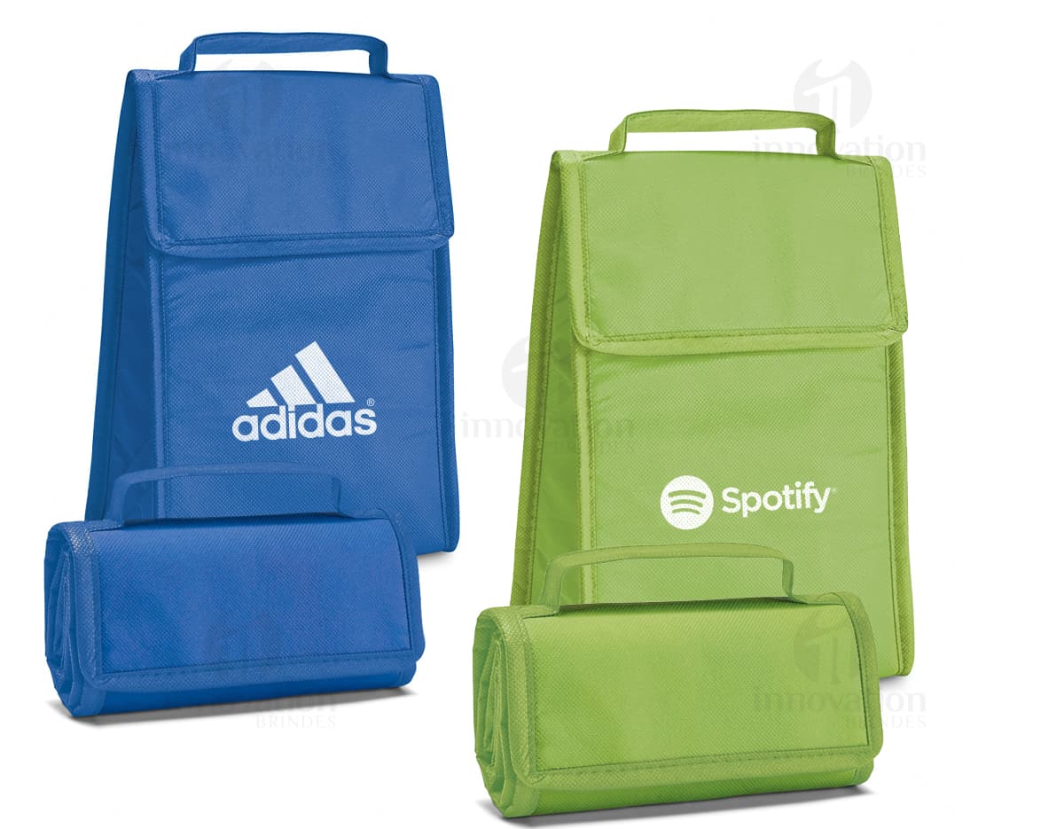 Bolsa térmica dobrável em non-woven - 3L na cor preta e marrom, design moderno e elegante. Ideal para armazenar alimentos e bebidas, possui capacidade de 3 litros. Feita de material resistente, pode ser utilizada para compras, viagens ou no escritório. Bolsa térmica dobrável em non-woven - 3L na cor preta e marrom, design moderno e elegante. Ideal para armazenar alimentos e bebidas, possui capacidade de 3 litros. Feita de material resistente, pode ser utilizada para compras, viagens ou no escritório.