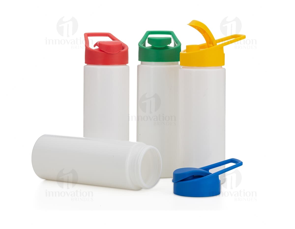 Kit com 6 porta copos em formato redondo, feitos de silicone e disponíveis em cores sortidas. Cada porta copo apresenta uma estampa diferente de frutas. Kit com 6 porta copos em formato redondo, feitos de silicone e disponíveis em cores sortidas. Cada porta copo apresenta uma estampa diferente de frutas.