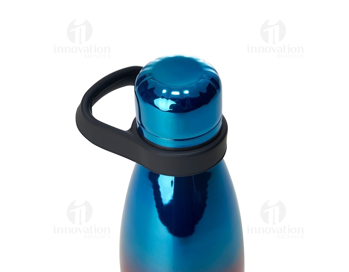 Caneta metal colorida. É possível ver o design clássico da caneta, que é uma ferramenta de escrita com tinta preta. A caneta é um objeto de escritório utilizado para escrever, desenhar e assinar documentos. Ideal para uso escolar, financeiro e de negócios. Caneta metal colorida. É possível ver o design clássico da caneta, que é uma ferramenta de escrita com tinta preta. A caneta é um objeto de escritório utilizado para escrever, desenhar e assinar documentos. Ideal para uso escolar, financeiro e de negócios.