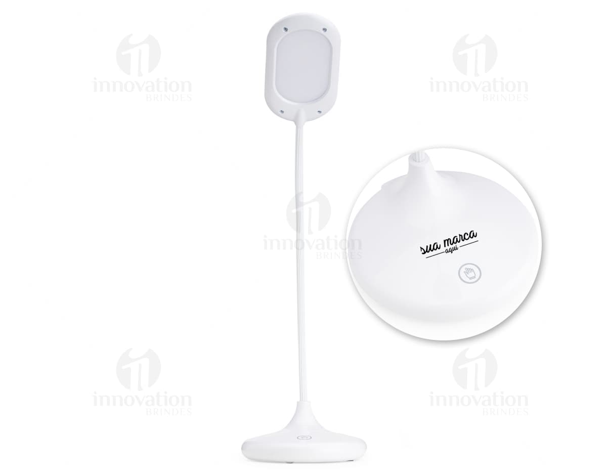 Kit com 6 porta copos em formato redondo e base de cortiça, com estampas coloridas em estilo tropical. Kit com 6 porta copos em formato redondo e base de cortiça, com estampas coloridas em estilo tropical.