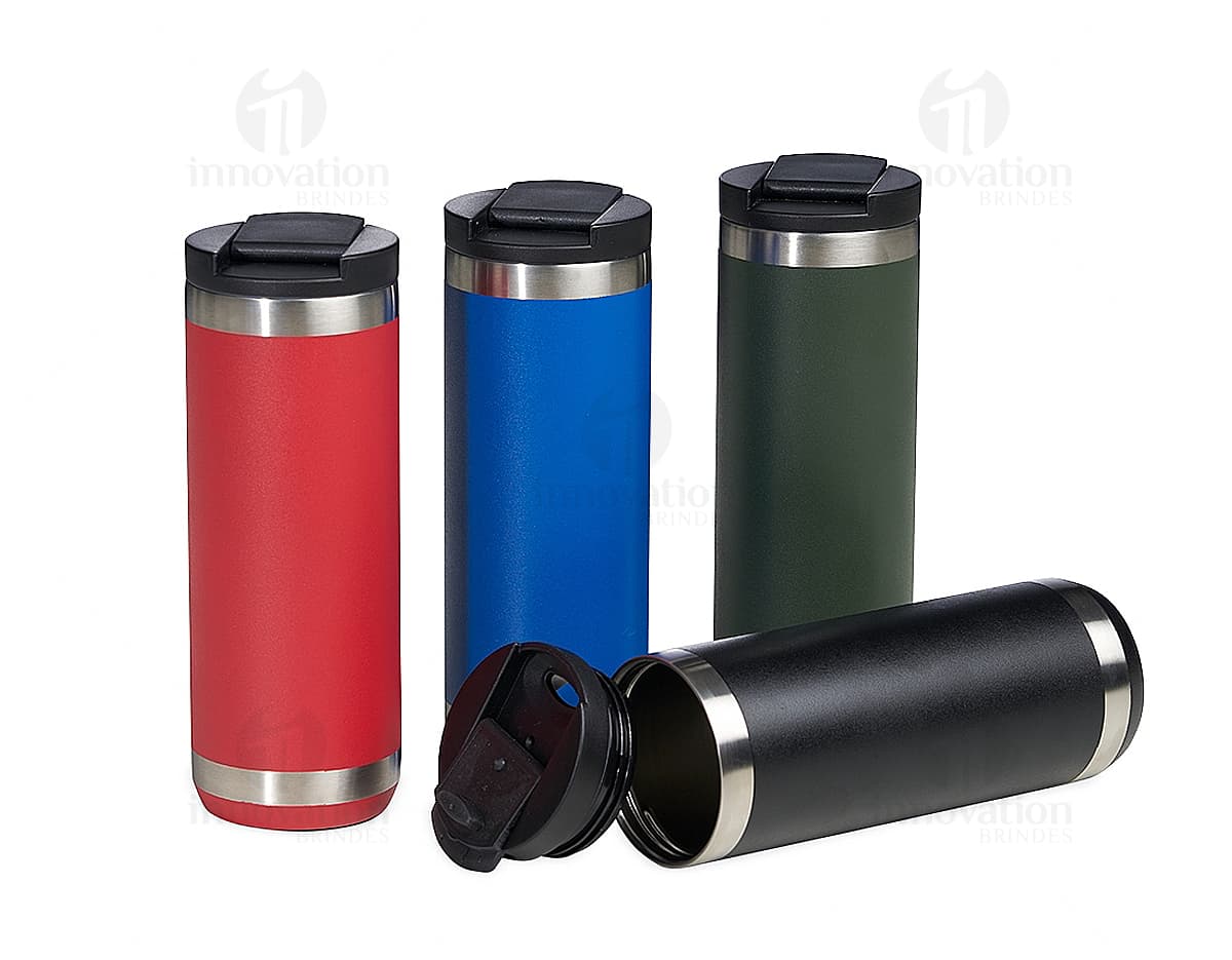 Kit com 6 porta copos em formato redondo, com estampas florais coloridas e acabamento em resina. Kit com 6 porta copos em formato redondo, com estampas florais coloridas e acabamento em resina.
