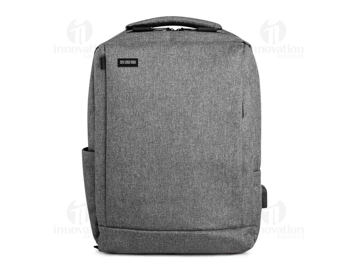 Kit com 6 porta copos em formato redondo, com estampas coloridas e desenhos geométricos abstratos. Cada porta copo possui uma borda de silicone para evitar deslizamentos. Kit com 6 porta copos em formato redondo, com estampas coloridas e desenhos geométricos abstratos. Cada porta copo possui uma borda de silicone para evitar deslizamentos.