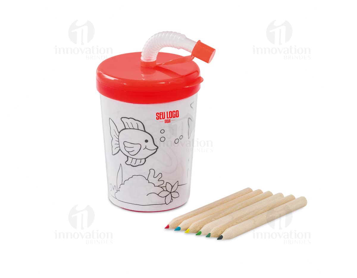Kit com 6 porta copos em formato redondo, cada um com uma estampa diferente de animais selvagens. Os porta copos são feitos de material resistente e possuem uma camada antiderrapante na parte inferior. Ideal para decorar e proteger mesas e superfícies de copos e xícaras. Kit com 6 porta copos em formato redondo, cada um com uma estampa diferente de animais selvagens. Os porta copos são feitos de material resistente e possuem uma camada antiderrapante na parte inferior. Ideal para decorar e proteger mesas e superfícies de copos e xícaras.