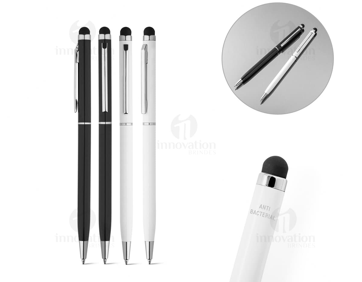Caneta de metal touch em cor prata sobre fundo branco. Caneta de metal touch em cor prata sobre fundo branco.
