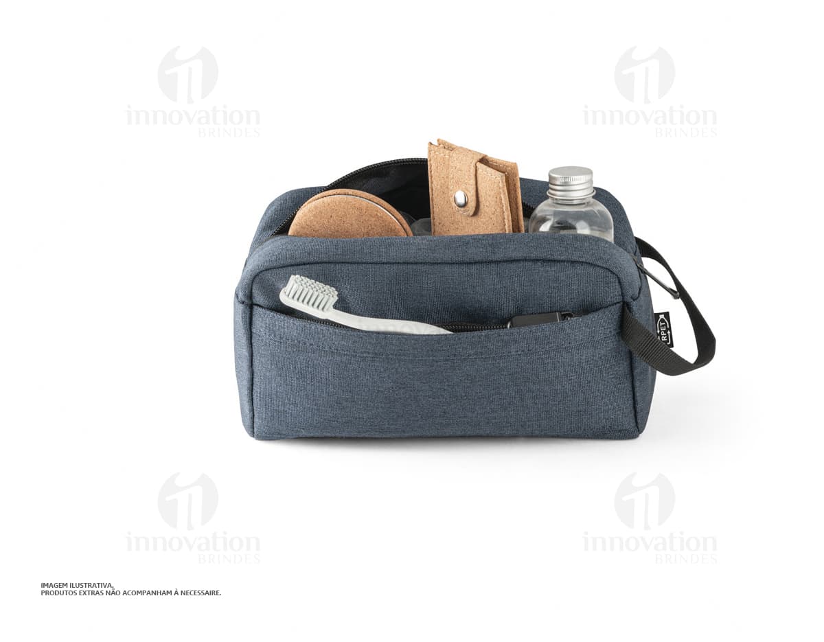Necessaire rPET 600D com interior forrado. Necessaire rPET 600D com interior forrado.