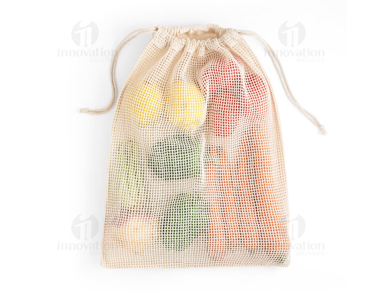 Chaveiro metal coração com chapa inox, com um design romântico e moderno, ideal como presente. Chaveiro metal coração com chapa inox, com um design romântico e moderno, ideal como presente.