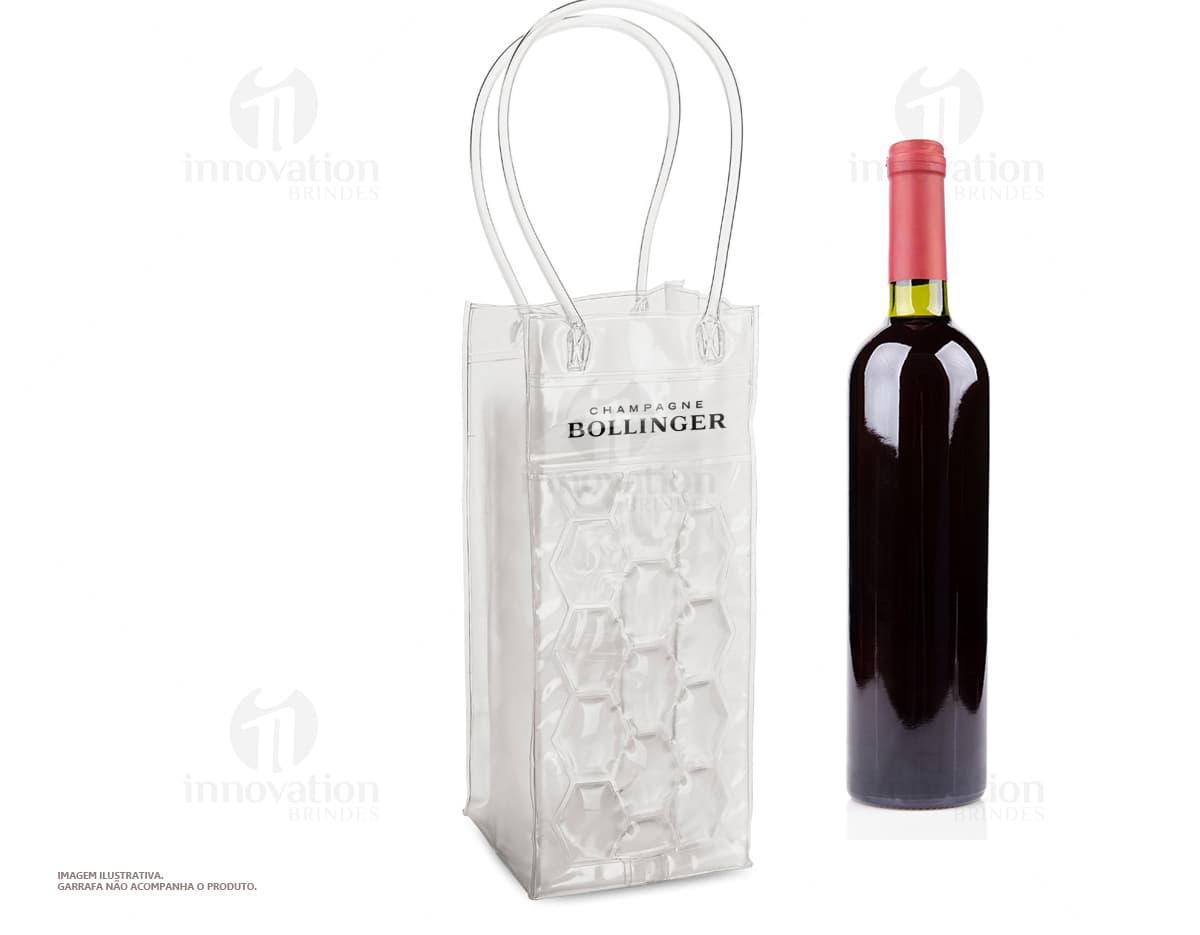 Sacola refrigeradora para 1 garrafa com alça e zíper. A sacola é térmica e possui design moderno na cor preta. Sacola refrigeradora para 1 garrafa com alça e zíper. A sacola é térmica e possui design moderno na cor preta.