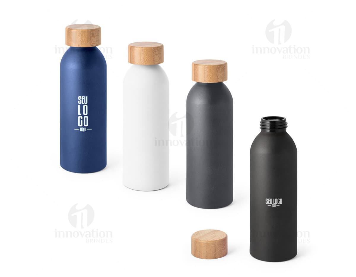 Mini Climatizador de Ar Portátil em um fundo branco. O aparelho possui um design compacto e moderno, ideal para uso em ambientes pequenos. Mini Climatizador de Ar Portátil em um fundo branco. O aparelho possui um design compacto e moderno, ideal para uso em ambientes pequenos.