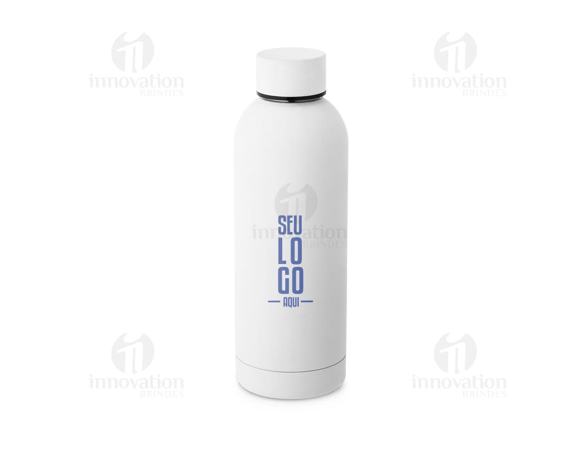 Kit com 6 porta copos em cores vibrantes e design moderno. Cada porta copo possui uma estampa diferente de frutas. Kit com 6 porta copos em cores vibrantes e design moderno. Cada porta copo possui uma estampa diferente de frutas.