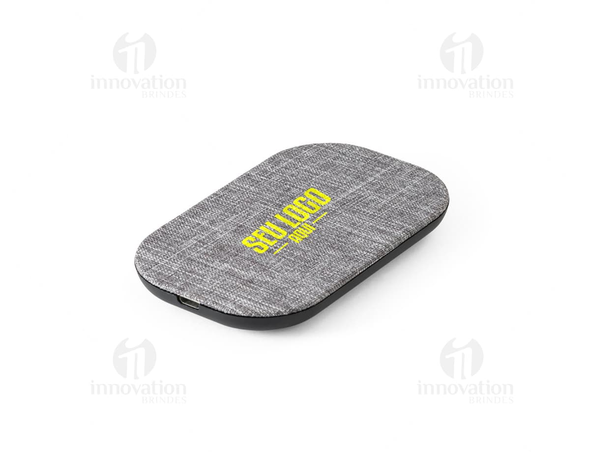 Power bank fornecedor inativo com design moderno e capacidade de 10.000 mAh. Power bank fornecedor inativo com design moderno e capacidade de 10.000 mAh.
