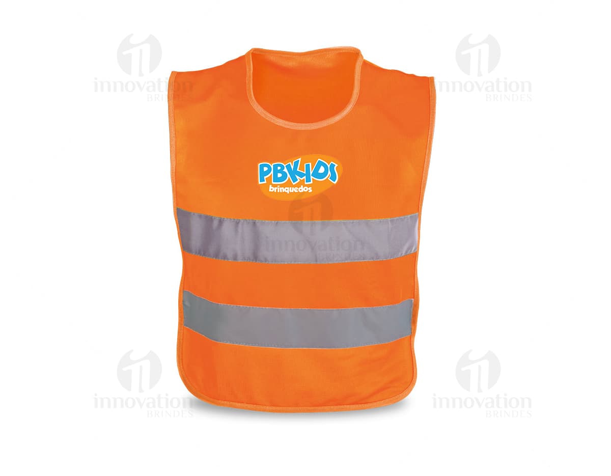 Kit com 6 porta copos em formato redondo, feitos de material resistente e com estampas coloridas de frutas tropicais. Kit com 6 porta copos em formato redondo, feitos de material resistente e com estampas coloridas de frutas tropicais.