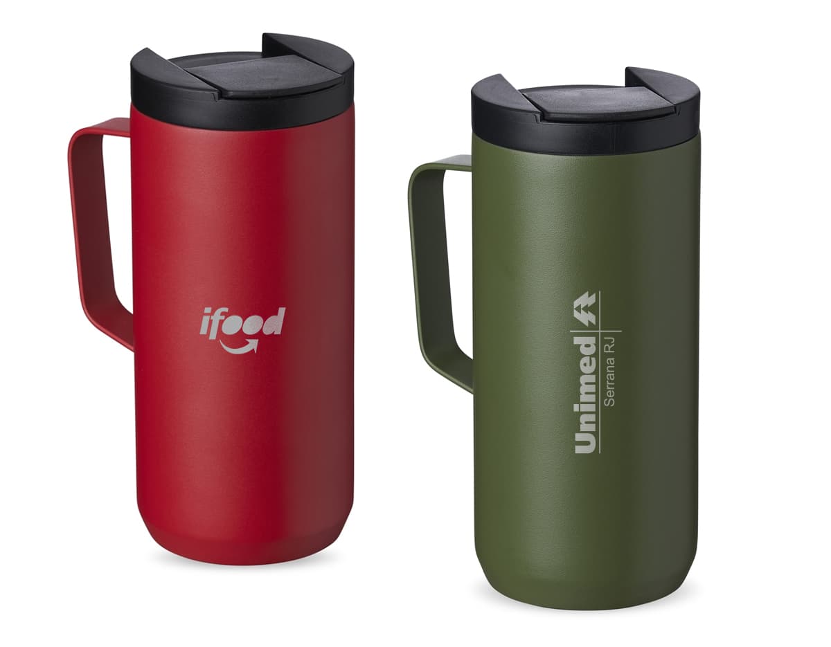 Caneca Térmica 450ml preta em fundo branco, mostrando detalhes do design e tamanho do produto. Caneca Térmica 450ml preta em fundo branco, mostrando detalhes do design e tamanho do produto.