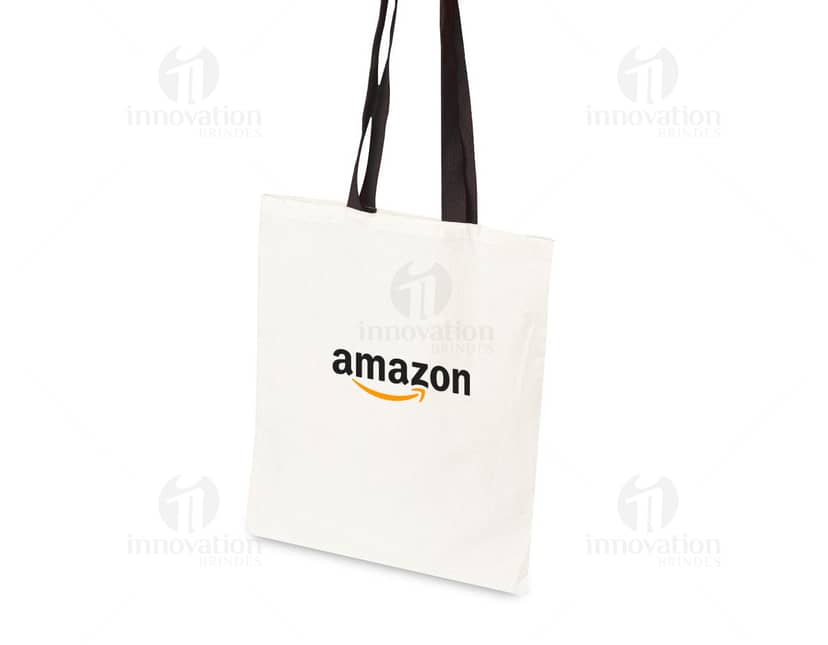 Kit com 6 porta copos em cores variadas sobre uma mesa de madeira.