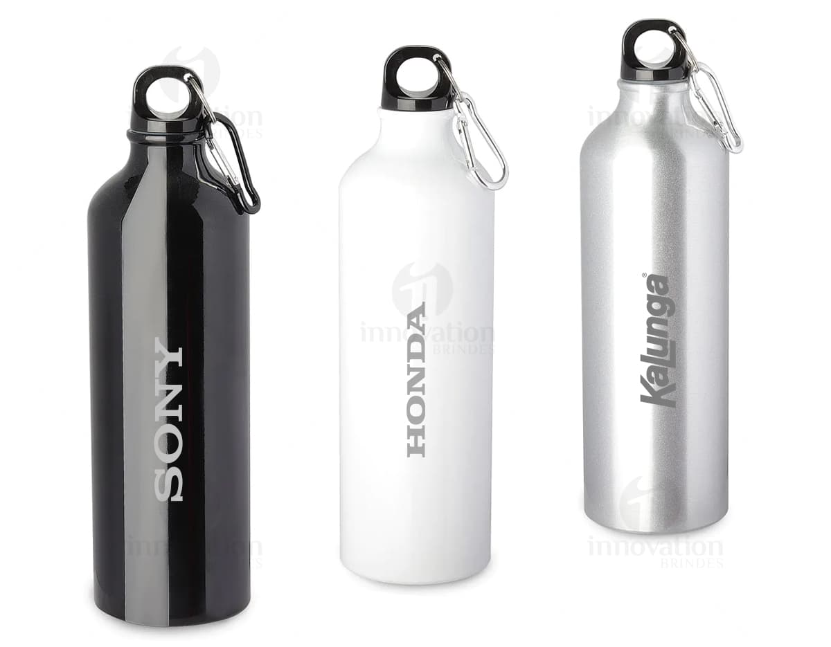 Bottle de metal Squeeze de 750ml com rótulo e tampa. Bottle de metal Squeeze de 750ml com rótulo e tampa.