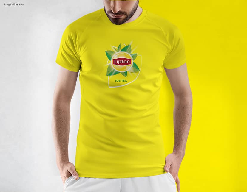 Chaveiro de plástico em formato de camisa, na cor 01.