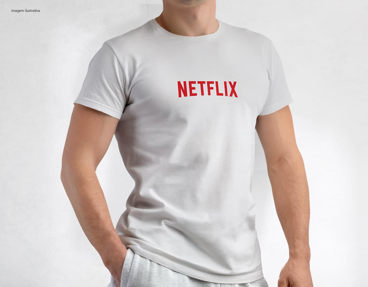 Kit com 6 porta copos em formato redondo, feitos de madeira com estampas coloridas de frutas e flores. Kit com 6 porta copos em formato redondo, feitos de madeira com estampas coloridas de frutas e flores.