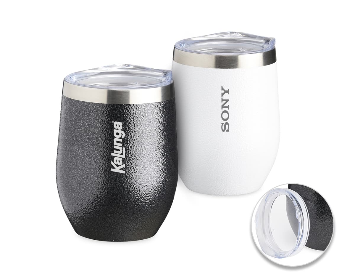 Um copo de aço inoxidável texturizado de 320ml, com design elegante e moderno. Um copo de aço inoxidável texturizado de 320ml, com design elegante e moderno.