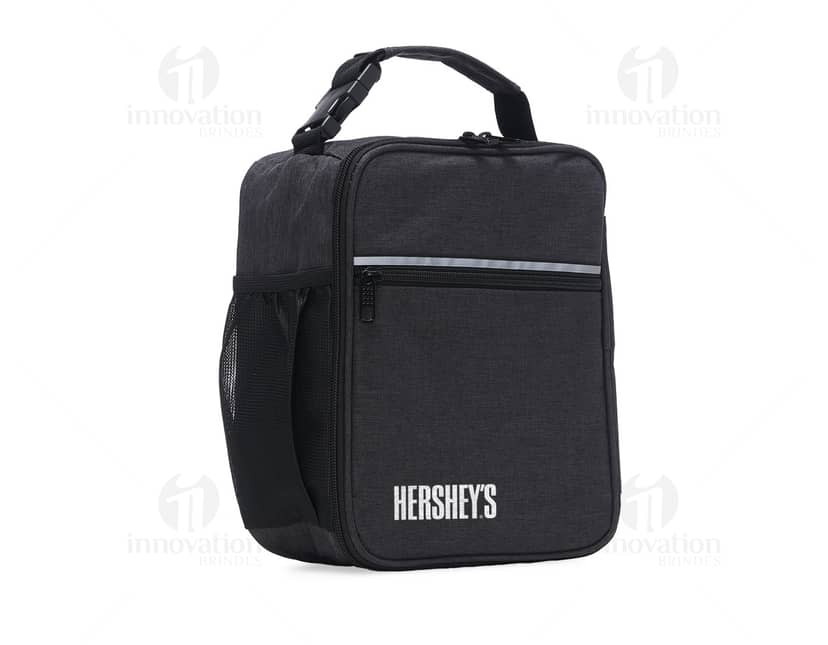 Kit com 6 porta copos em formato redondo e de cores variadas. Os porta copos possuem uma base antiderrapante e são feitos de material resistente.