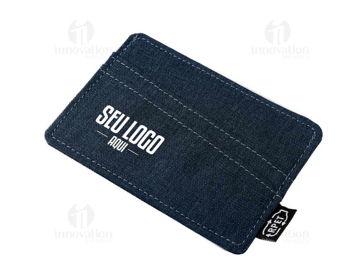 Porta copos de MDF simples e elegante em formato quadrado, com acabamento liso e discreto. Porta copos de MDF simples e elegante em formato quadrado, com acabamento liso e discreto.