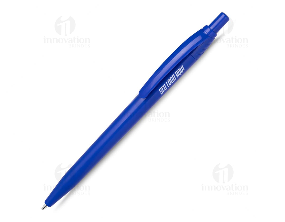 Caneta Metal com Estojo Almofadado em tom de prata e preto em fundo branco. Caneta Metal com Estojo Almofadado em tom de prata e preto em fundo branco.