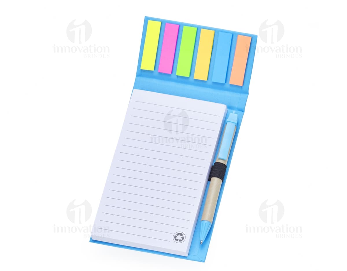 Kit com 6 porta copos em diferentes cores e estampas, sobre fundo branco. Kit com 6 porta copos em diferentes cores e estampas, sobre fundo branco.