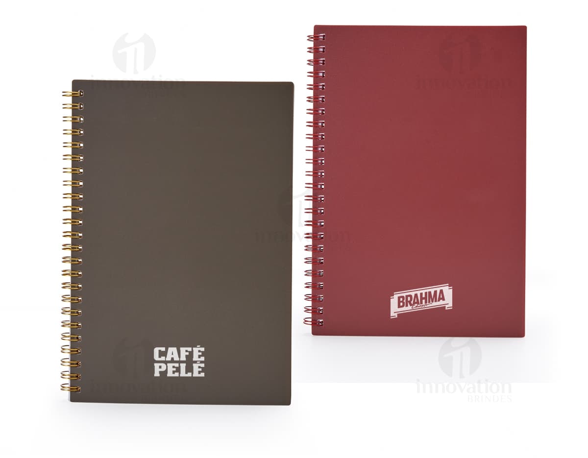 Caderno de negócios com capa preta. Caderno de negócios com capa preta.