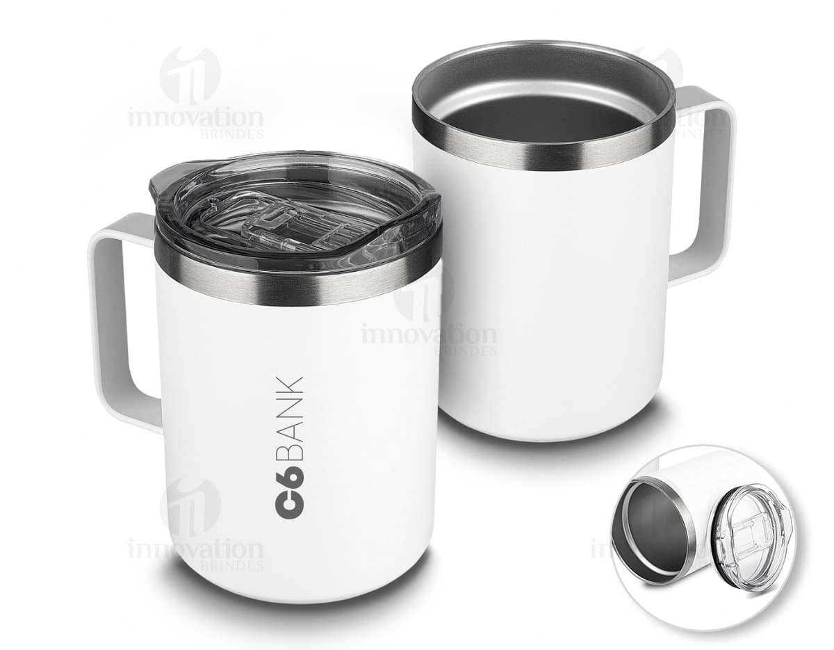 Caneca Térmica 350ml Inox, isolada em fundo branco. Caneca Térmica 350ml Inox, isolada em fundo branco.