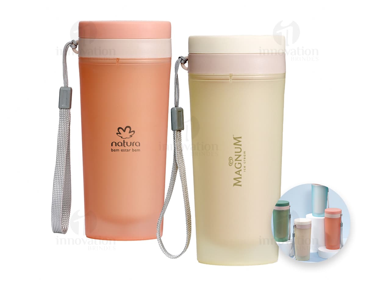 Copo Plástico 350ml - Ideal para presentear clientes e funcionários. Personalize com sua marca e promova seu negócio de forma criativa e sustentável. Peça já o seu! Copo Plástico 350ml - Ideal para presentear clientes e funcionários. Personalize com sua marca e promova seu negócio de forma criativa e sustentável. Peça já o seu!