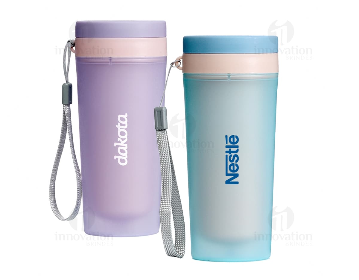 Copo Plástico 350ml - Ideal para presentear clientes e funcionários. Personalize com sua marca e promova seu negócio de forma criativa e sustentável. Peça já o seu! Copo Plástico 350ml - Ideal para presentear clientes e funcionários. Personalize com sua marca e promova seu negócio de forma criativa e sustentável. Peça já o seu!